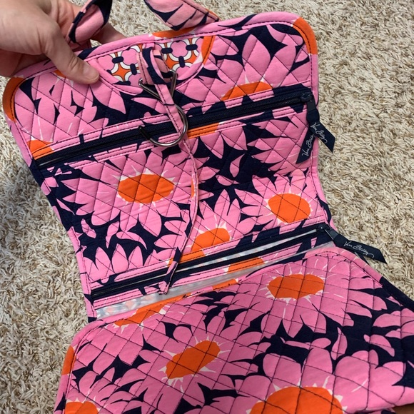 Vera Bradley large toiletry case - Picture 3 of 3